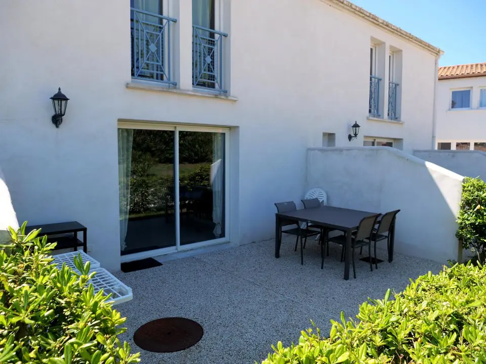Villa Nauzan — intérieur